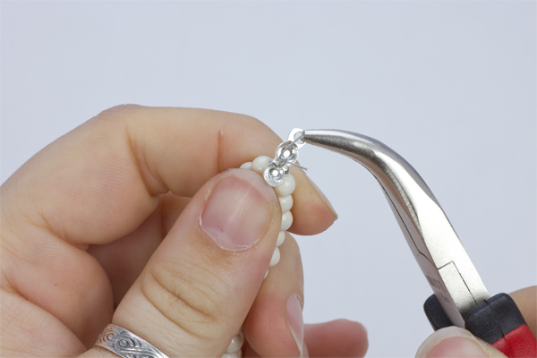 Krok 11. Zaginamy jabłuszko do siebie 