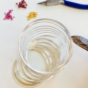 Jak ciąć drut pamieciowy