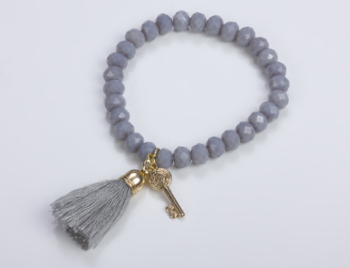 Letnia bransoletka z chwostem