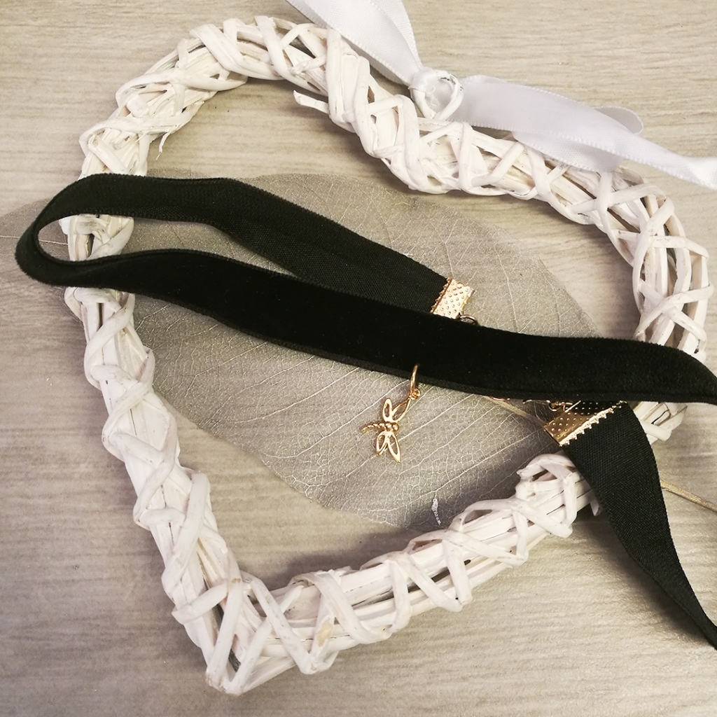 choker ważka choker ze srebrną pozłacaną ważką