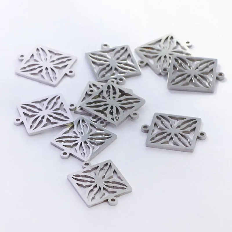Łącznik ze stali chirurgicznej kwadrat ażurowy w kolorze srebrnym 15 mm [ST1174A]