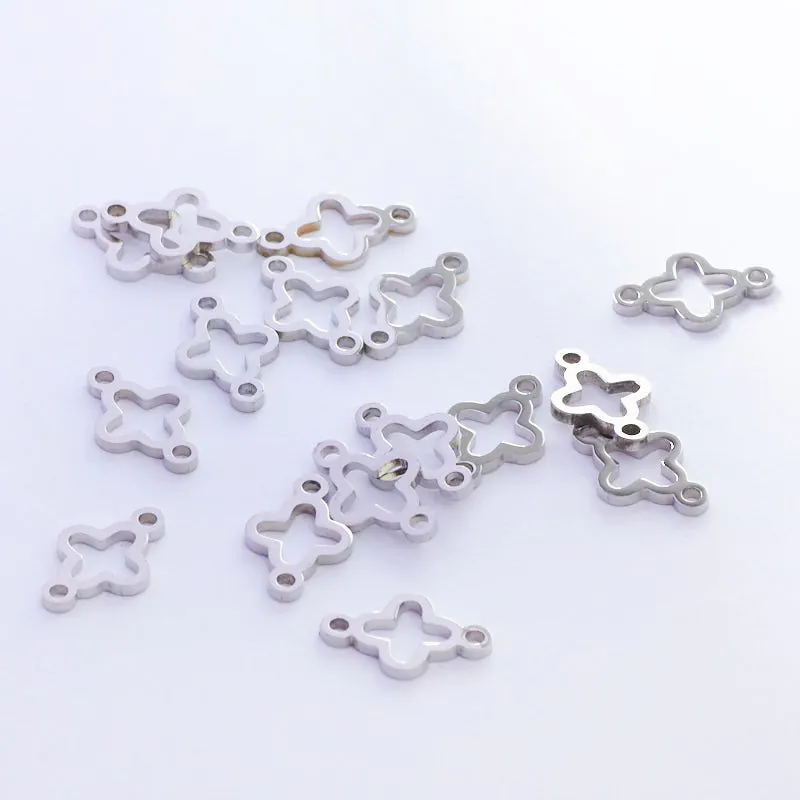 Łącznik ze stali chirurgicznej koniczynka marokańska w kolorze srebrnym 11 mm [ST8902A]