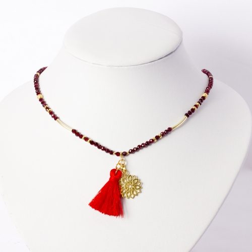 naszyjnik z granatów z chwostami