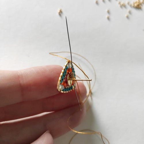 kolczyki na bazie ze stali chirurgicznej