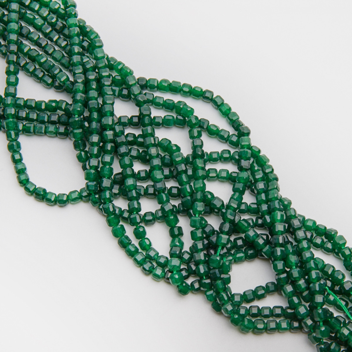 koralik kostka fasetowana zielona agat KA1598