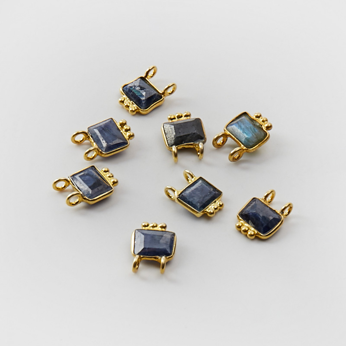 zawieszka w zlotym okuciu szafir PS6519B