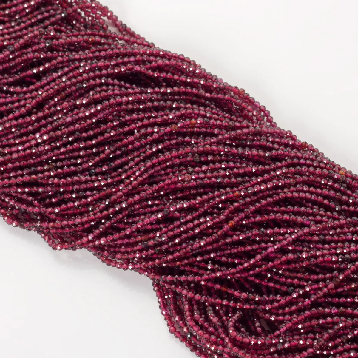 Granat kulki fasetowane 2 mm [DK0540]