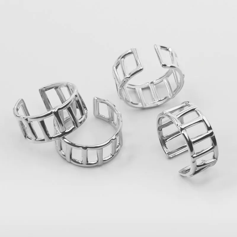 Pierścionek ze stali chirurgicznej regulowany drabinka 21 mm [ST2109A]